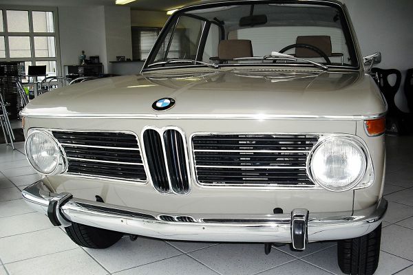 bmw-2002-automatic-1969-0188C09339-577B-29BF-E560-74F1BB74E56E.jpg
